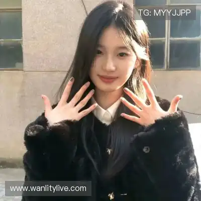 姬展立